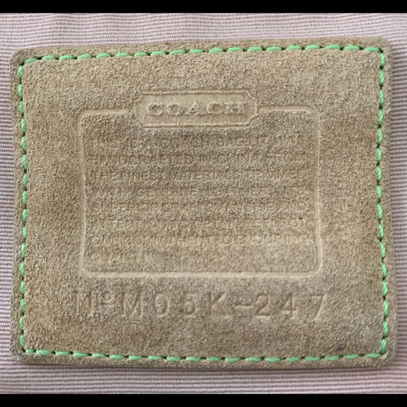 Coach Signature Hampton Pastel Scribe Tote - Picture 14 of 14